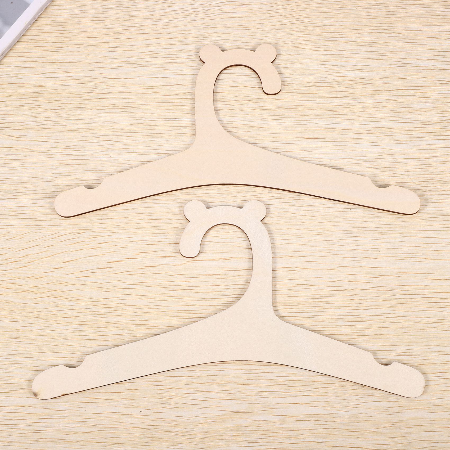 Baby Nursery Hangers - Y42A-30 個木製ハンガー ベビー服用 天然木ハンガー ベビー服ハンガーラック ルーム保育園装飾