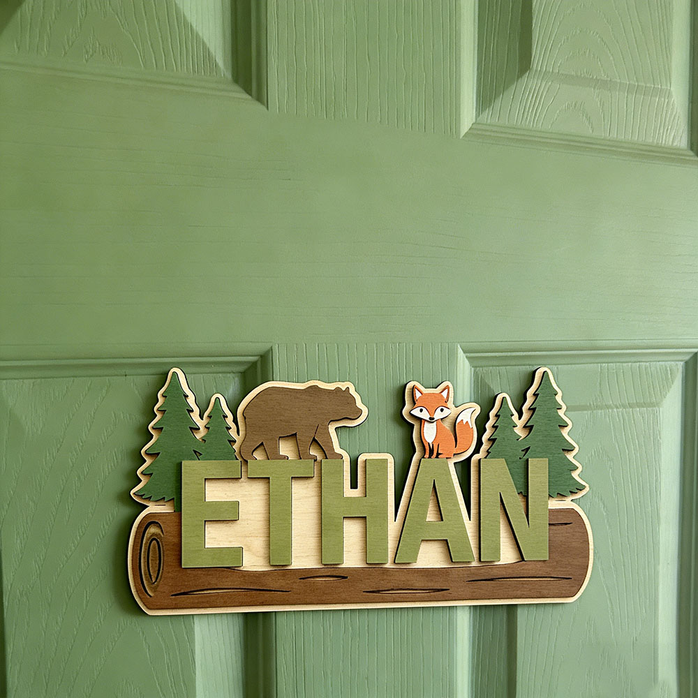 森の動物たちの名前入り木製サイン、カスタムメイドのクマ、キツ - Baby Nursery Wall Decor のレビューと価格